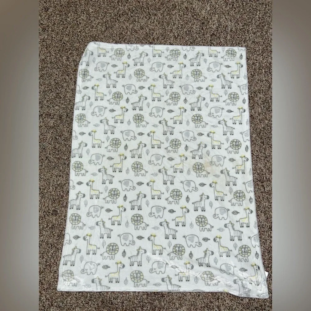 Boy, girl, toddler Animal Print Baby Blanket soft lion elephant giraffe